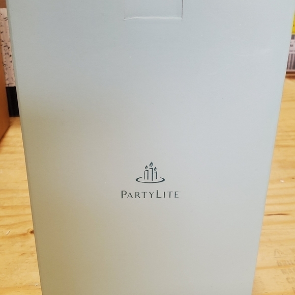 NIB Partylite P7588 Lime Tealight Lantern - Picture 5 of 7